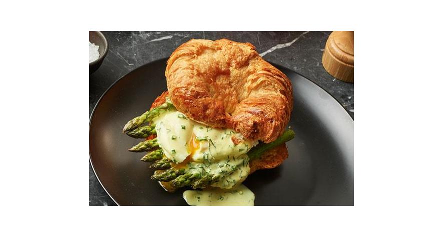 Recipes: Asparagus Benedict on Croissants