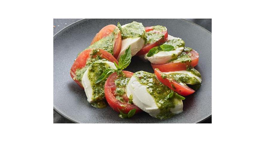 Recipes: Caprese with Pesto Vinaigrette