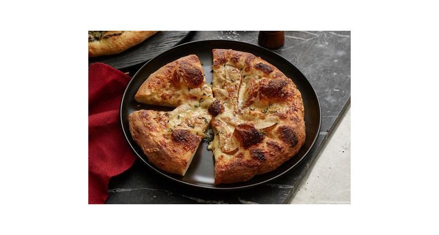 Recipes: Gruyere and Pear Pizza