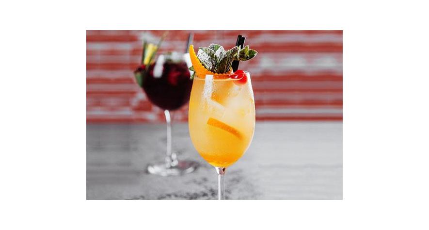 Recipes: Tropical Champagne Smash