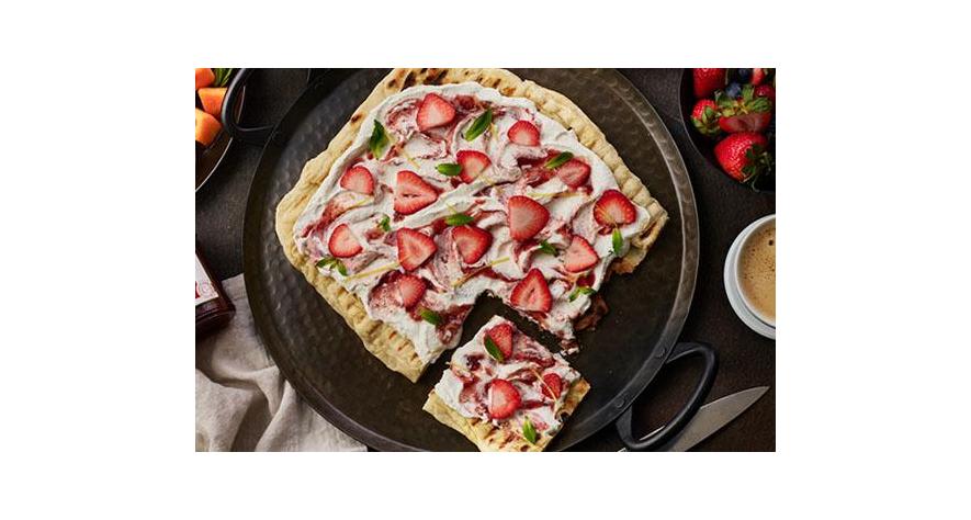 Recipes: Dessert Pizza with Ricotta and Preserves
