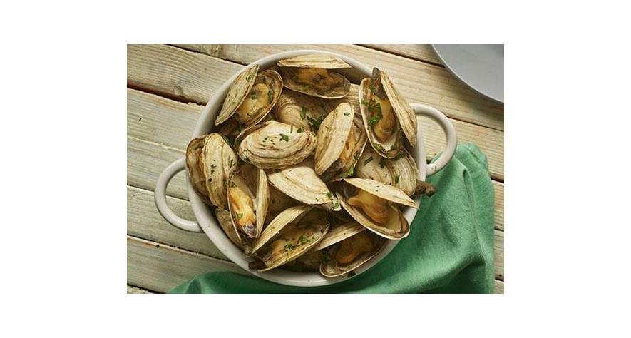 Recipes: White Wine Steamer Clams