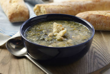Hot soup with bread